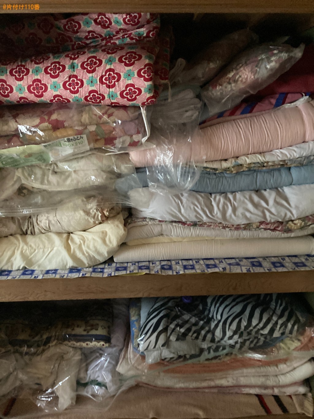 シングルベッドマットレス、布団、収納ケース、雑品等の回収・処分